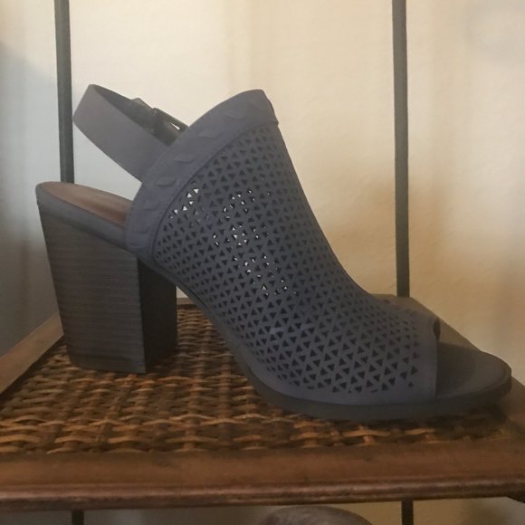 New-Indigo- Steel Blue Sandals with heels - Picture 1 of 4